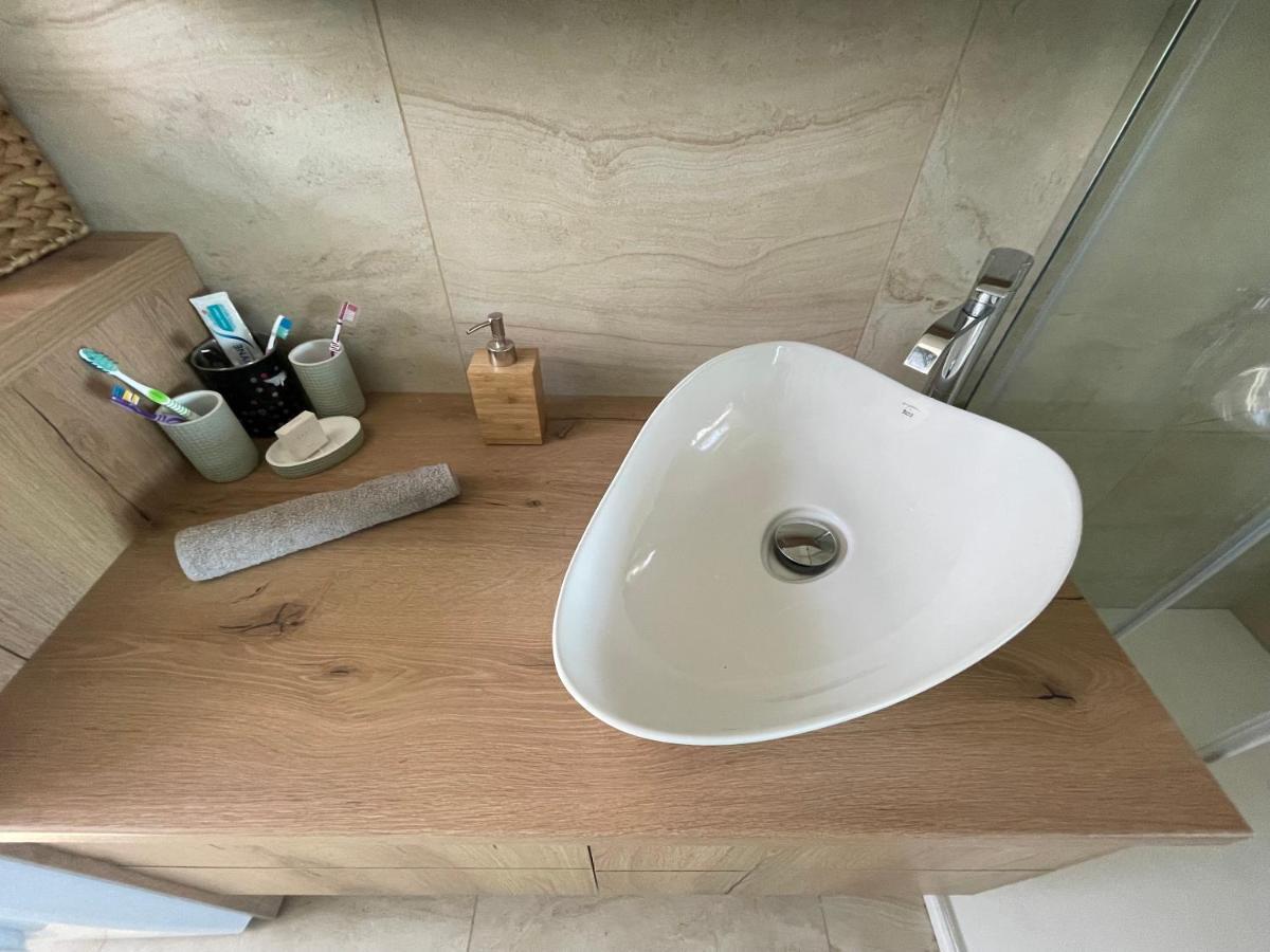 Fenyves Beach Apartman Delux Balatonfenyves Kültér fotó